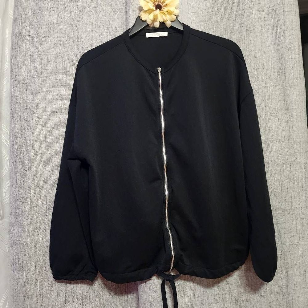Zara Black Drawstring jacket with pockets Size Small